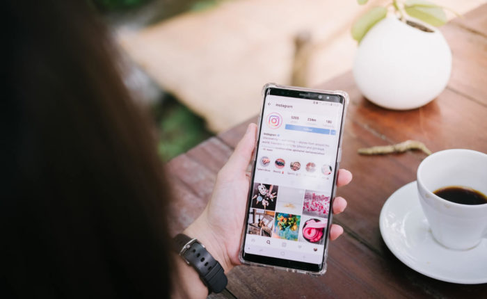 Instagram prepara botão para repostar no feed conteúdo de outras contas